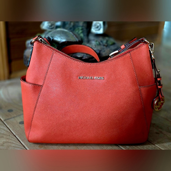 Michael Kors Leather Hobo Shoulder Bag Coral - Picture 15 of 16